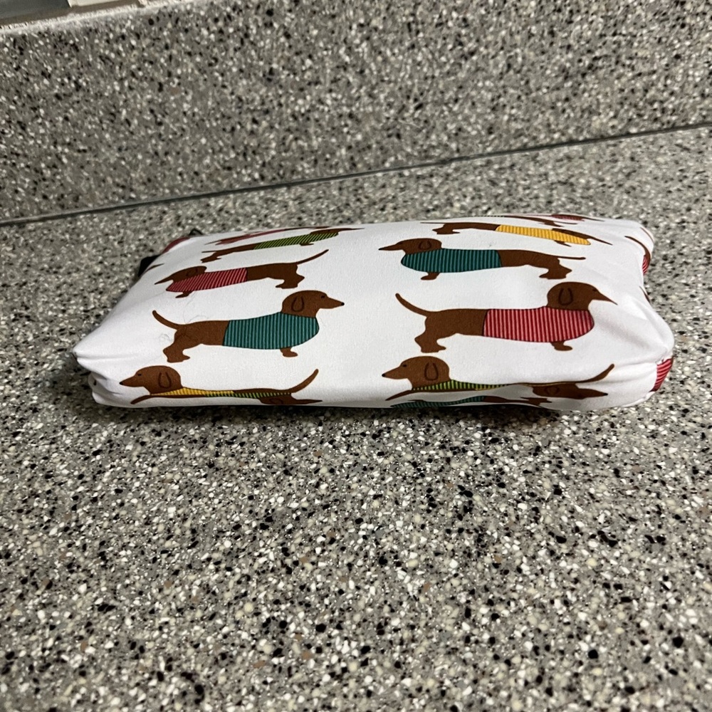 🐾DACHSHUND COSMETIC💄BAG - Picture 5 of 10